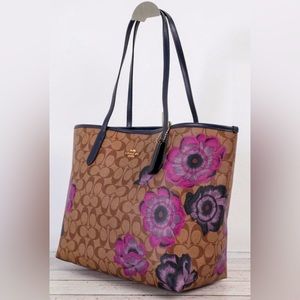 Rare!COACH Large Signature With Stunning Floral Print Handbag tote NWT